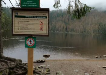 Černé a Čertovo jezero